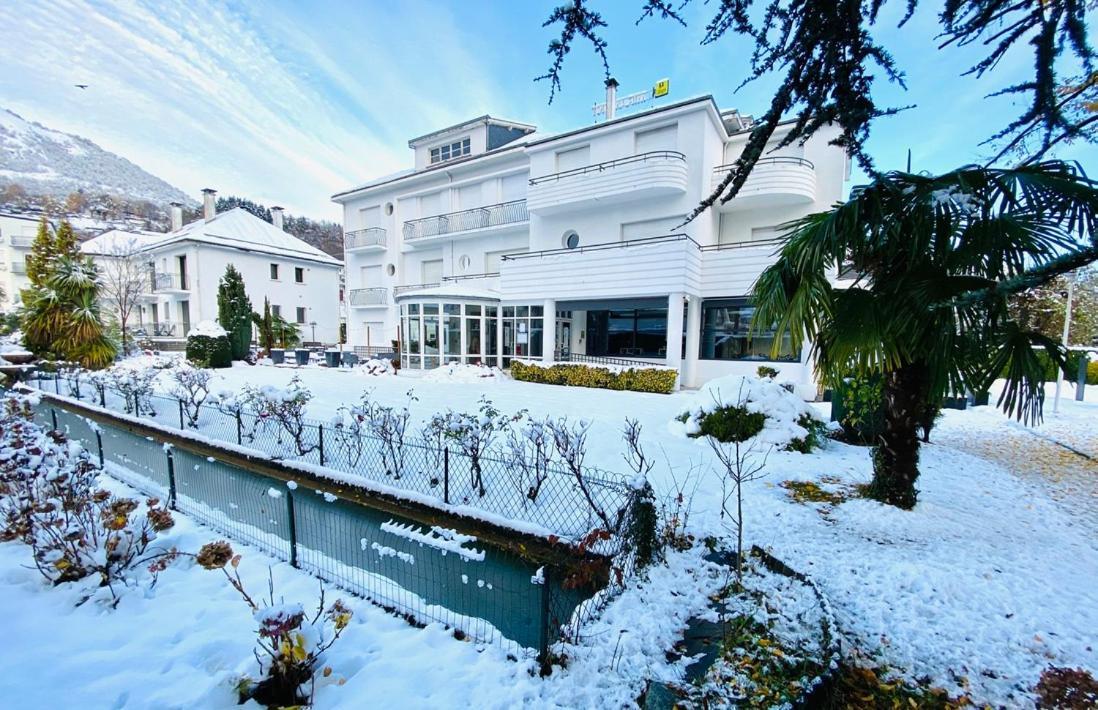 Logis Hotel Le Miramont Argelès-Gazost Exterior foto